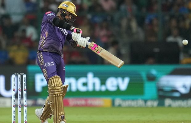 Kolkata Knight Riders Dominate Delhi Capitals with Stunning Victory